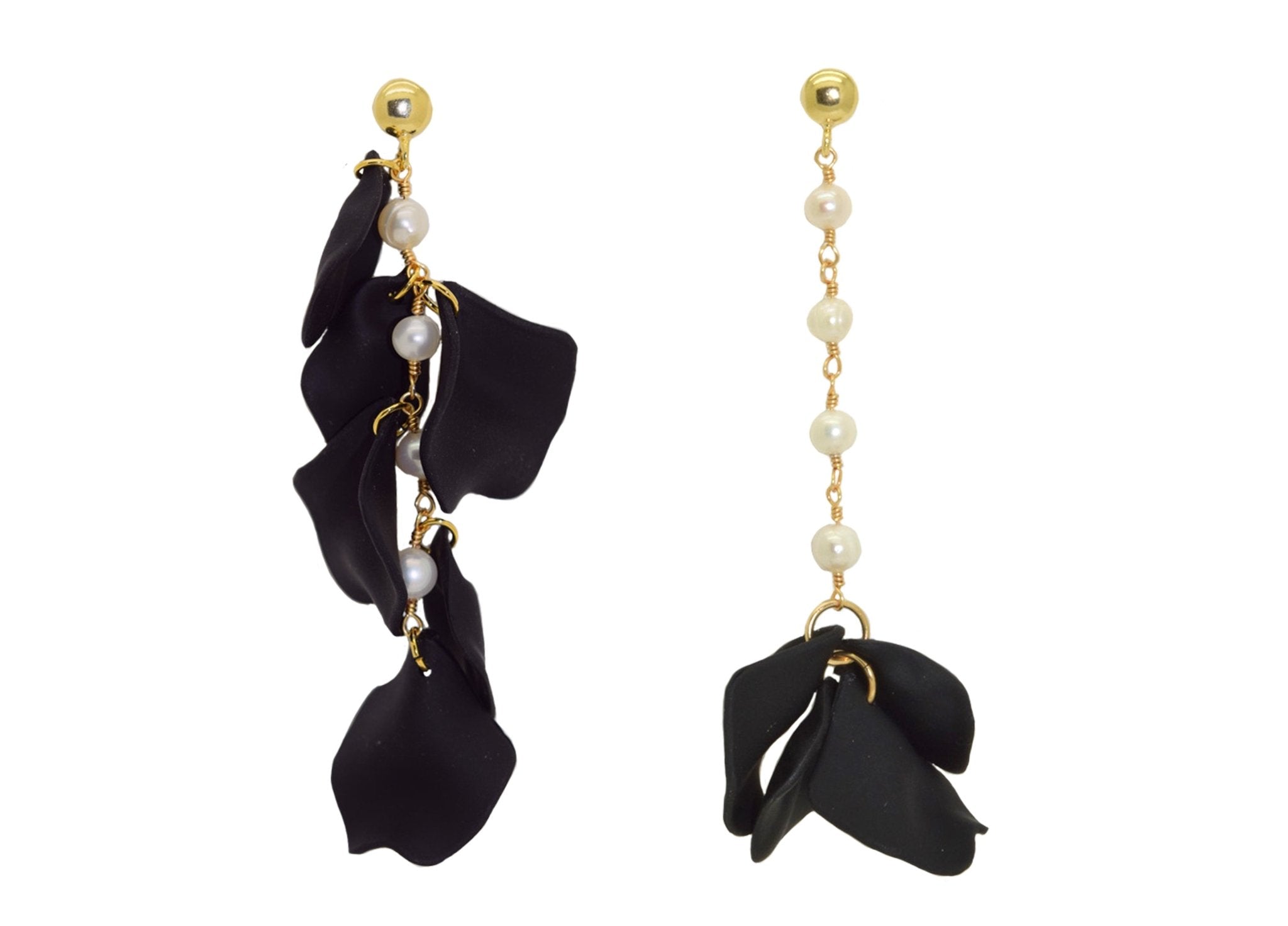 Miccy's | Black Rosa | Resin Earrings